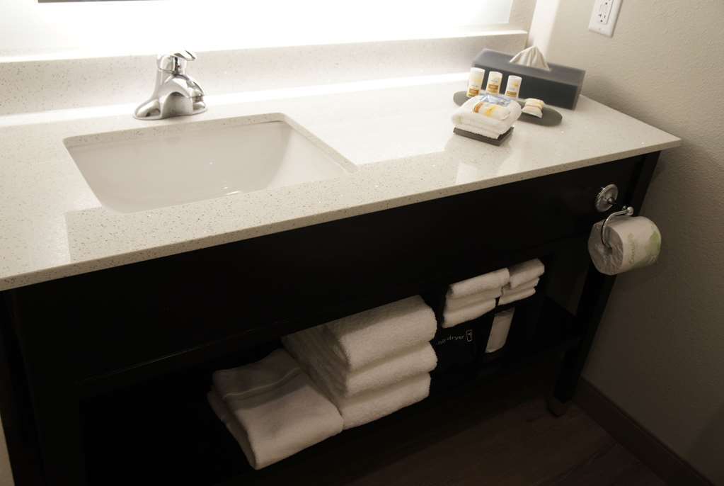 La Quinta Inn & Suites By Wyndham Kansas City Beacon Hill Quarto foto